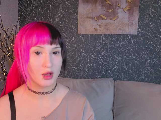 Ekimmj-age live cam on BongaCams