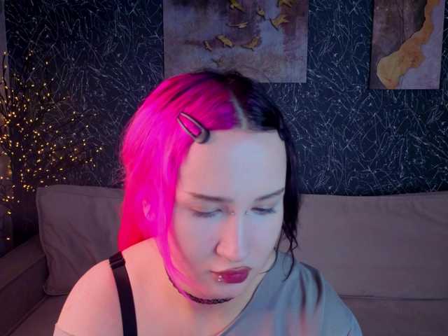 Ekimmj-age live cam on BongaCams