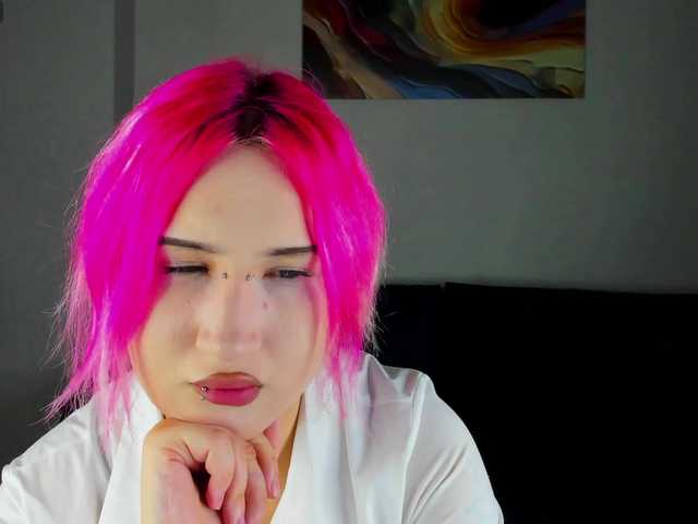 Ekimmj-age live cam on BongaCams