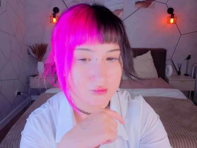 Ekimmj-age live cam on BongaCams