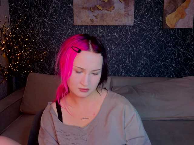 Ekimmj-age live cam on BongaCams