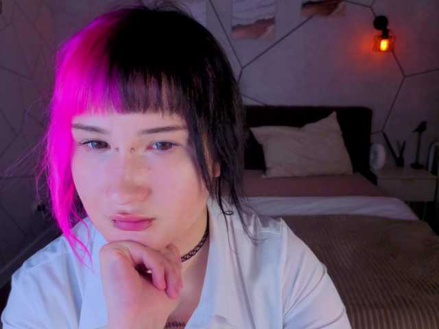 Ekimmj-age live cam on BongaCams