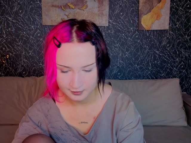 Ekimmj-age live cam on BongaCams
