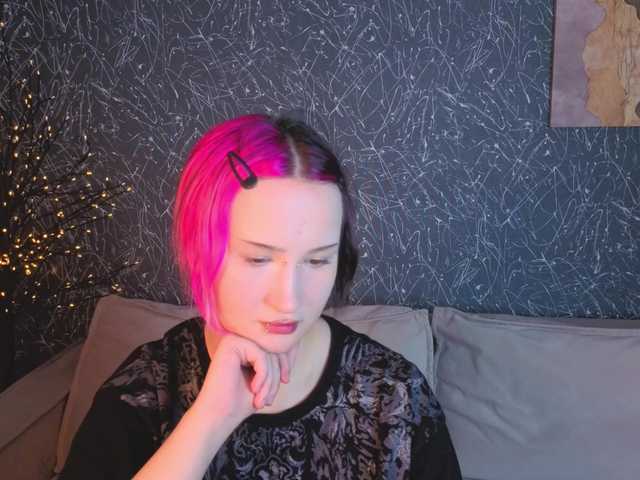 Ekimmj-age live cam on BongaCams