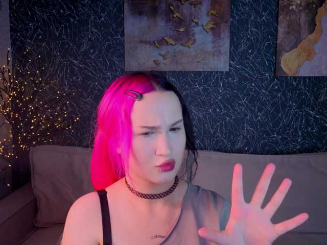 Ekimmj-age live cam on BongaCams