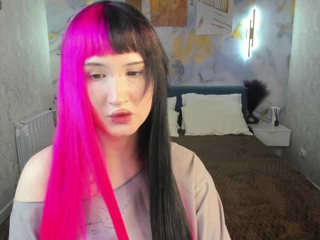Ekimmj-age live cam on BongaCams