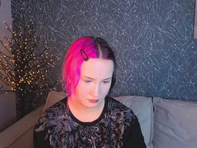 Ekimmj-age live cam on BongaCams