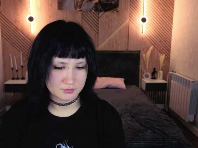 Ekimmj-age live cam on BongaCams