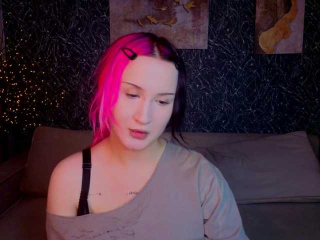 Ekimmj-age live cam on BongaCams