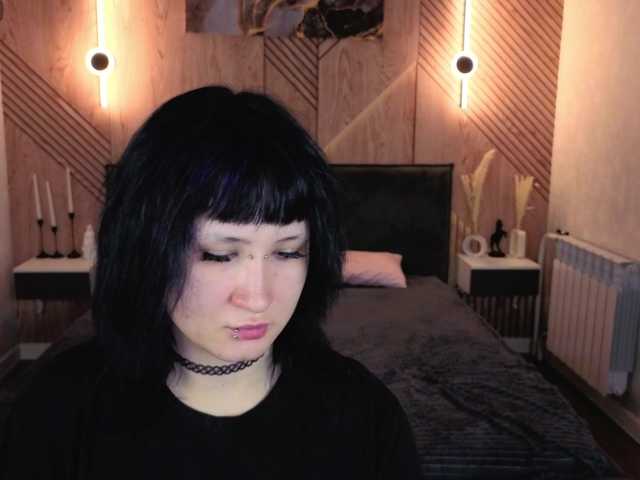 Ekimmj-age live cam on BongaCams