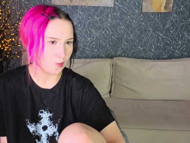 Ekimmj-age live cam on BongaCams