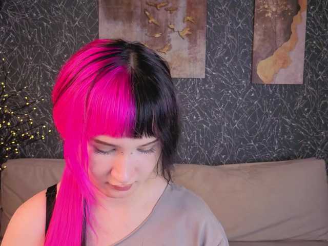 Ekimmj-age live cam on BongaCams