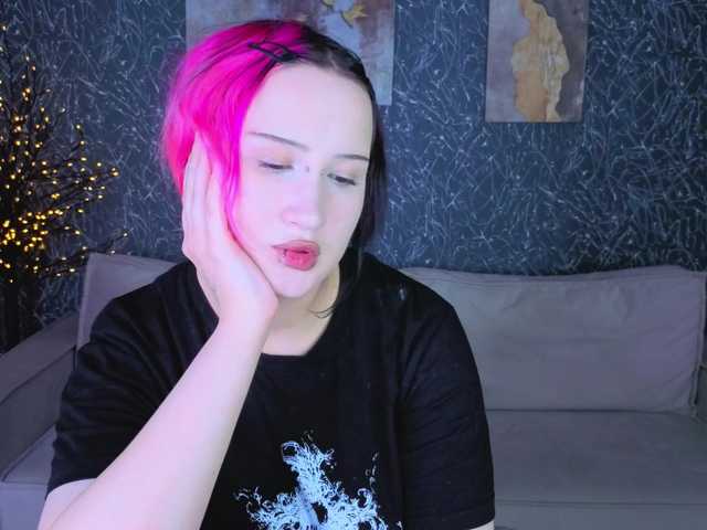Ekimmj-age live cam on BongaCams
