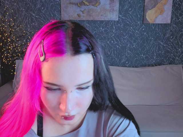 Ekimmj-age live cam on BongaCams