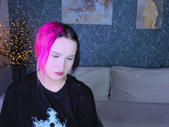 Ekimmj-age live cam on BongaCams