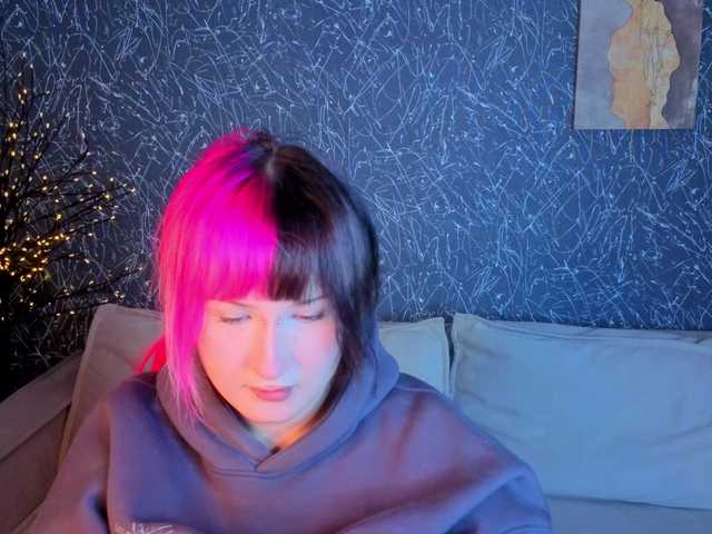 Ekimmj-age live cam on BongaCams