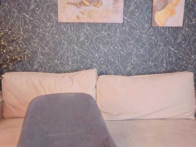 Ekimmj-age live webcam show