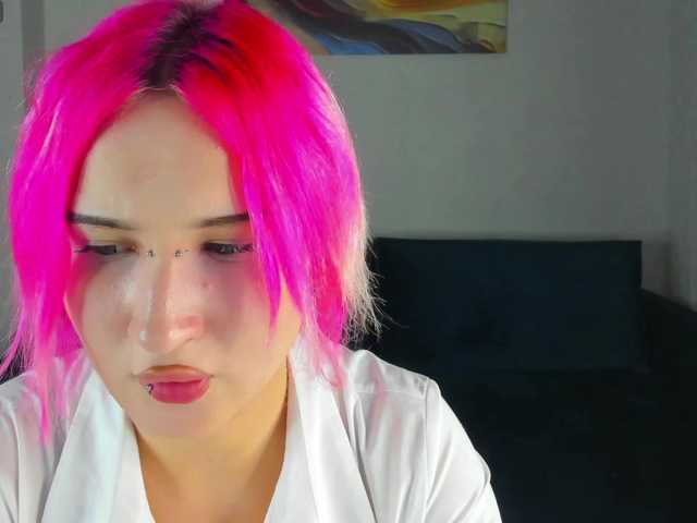 Ekimmj-age live cam on BongaCams