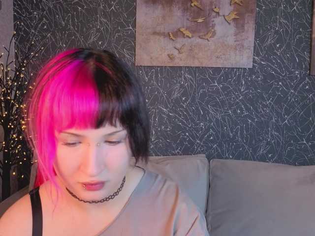 Ekimmj-age live cam on BongaCams