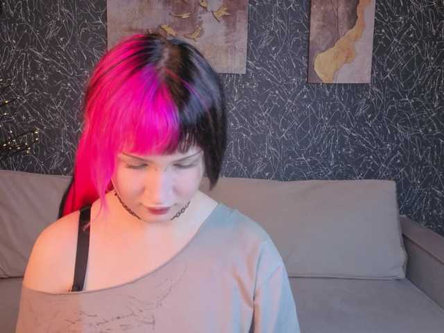 Ekimmj-age live cam on BongaCams