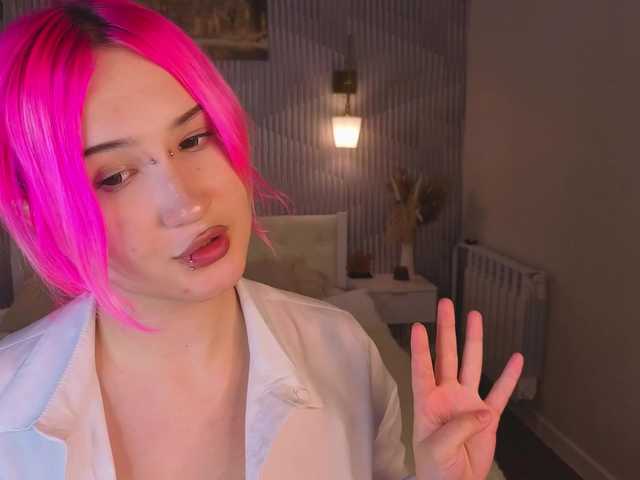Ekimmj-age live cam on BongaCams