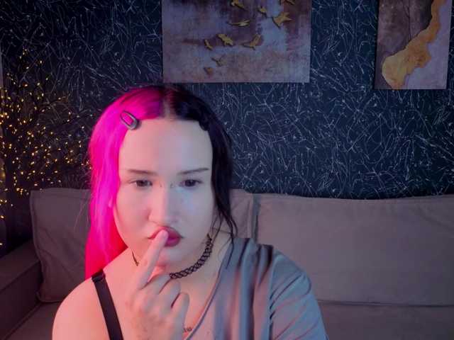 Ekimmj-age live cam on BongaCams