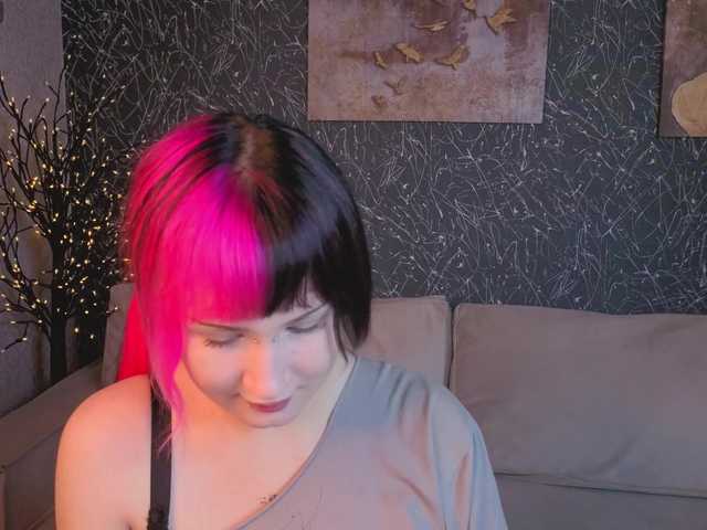 Ekimmj-age live cam on BongaCams