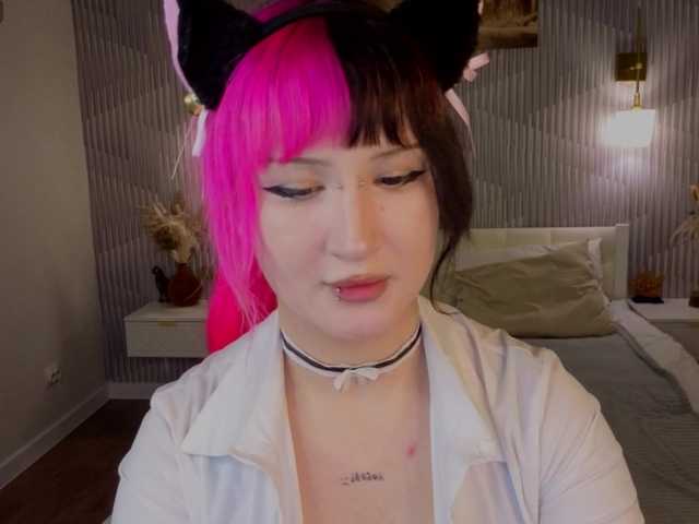 Ekimmj-age live cam on BongaCams
