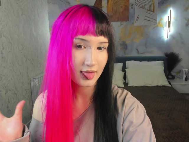 Ekimmj-age live cam on BongaCams