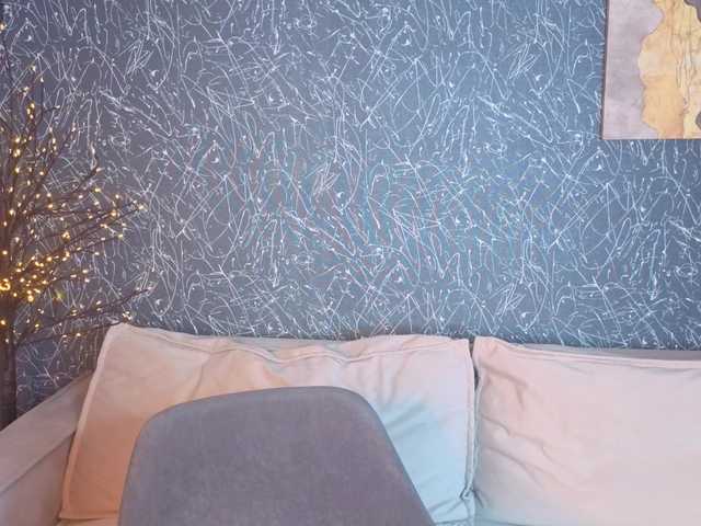 Ekimmj-age live cam on BongaCams