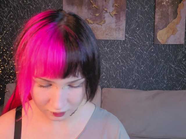 Ekimmj-age live cam