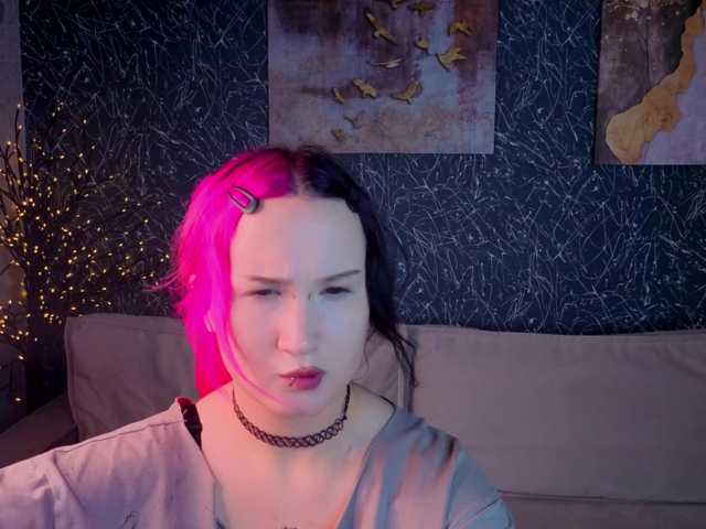 Ekimmj-age live cam on BongaCams