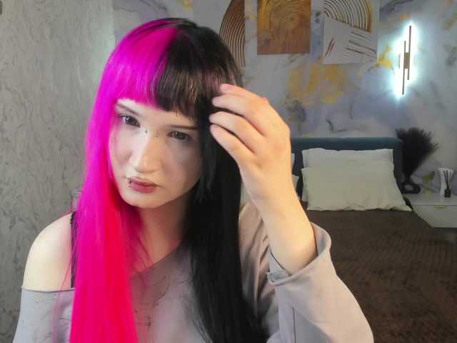 Ekimmj-age live cam on BongaCams