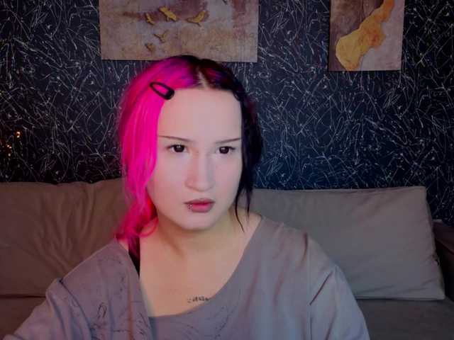 Ekimmj-age live cam on BongaCams