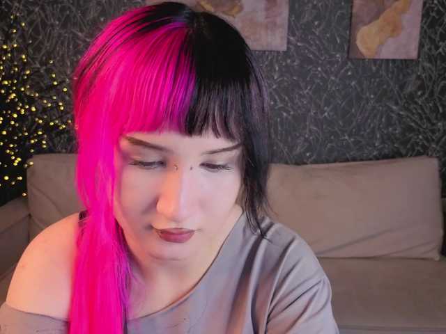 Ekimmj-age live cam on BongaCams