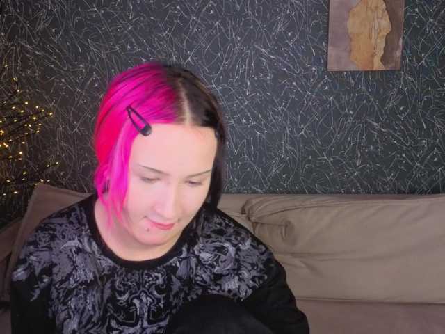 Ekimmj-age live cam on BongaCams