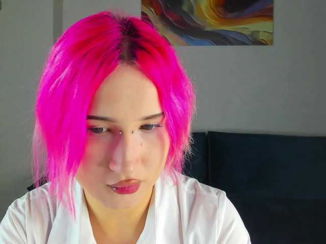 Ekimmj-age live cam on BongaCams