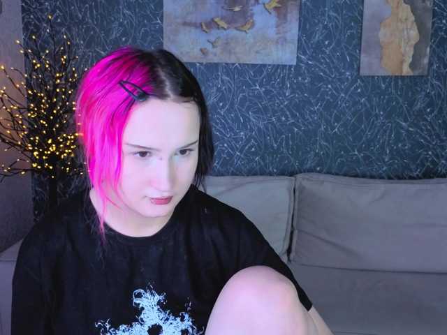 Ekimmj-age live cam on BongaCams