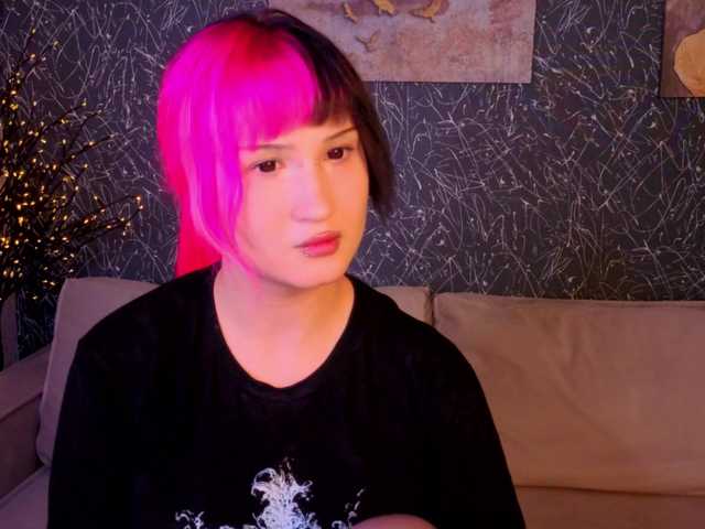 Ekimmj-age live cam on BongaCams