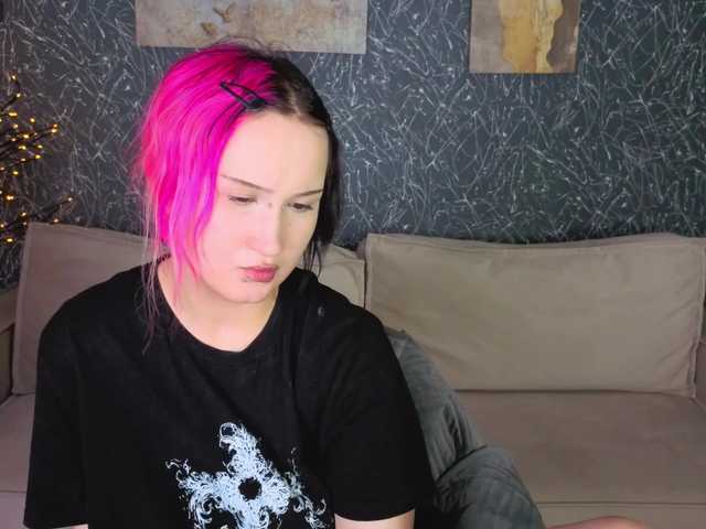 Ekimmj-age live cam on BongaCams