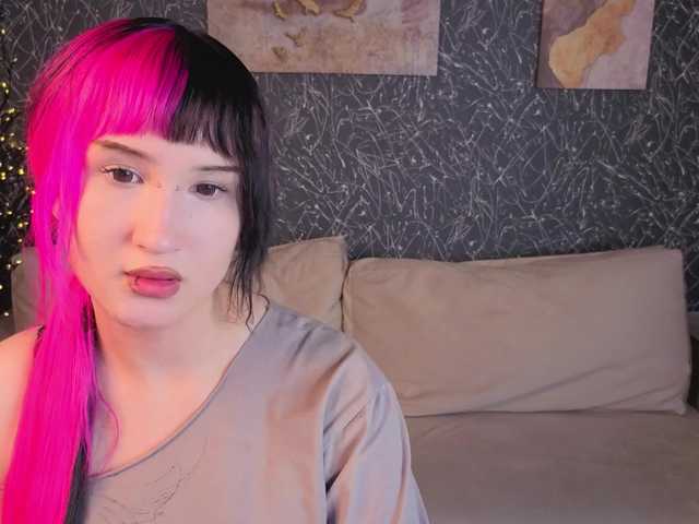 Ekimmj-age live cam on BongaCams