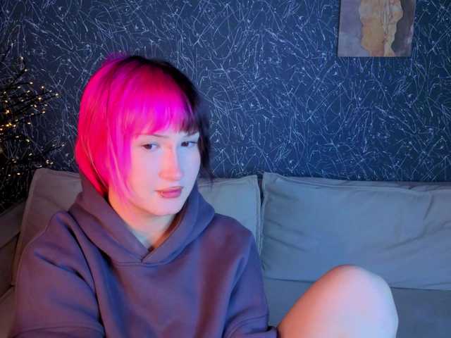 Ekimmj-age live cam on BongaCams