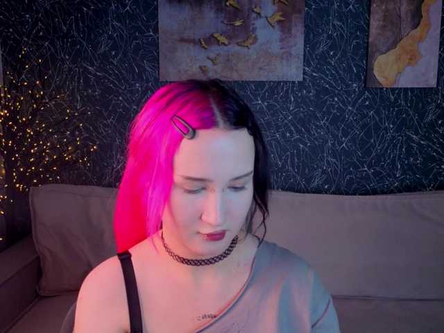 Ekimmj-age live cam on BongaCams