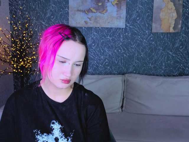 Ekimmj-age live cam on BongaCams