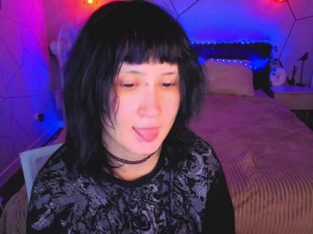 Ekimmj-age live cam on BongaCams