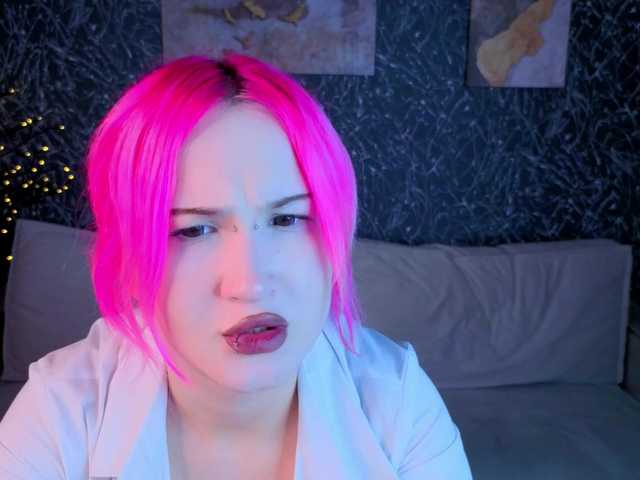 Ekimmj-age live cam on BongaCams