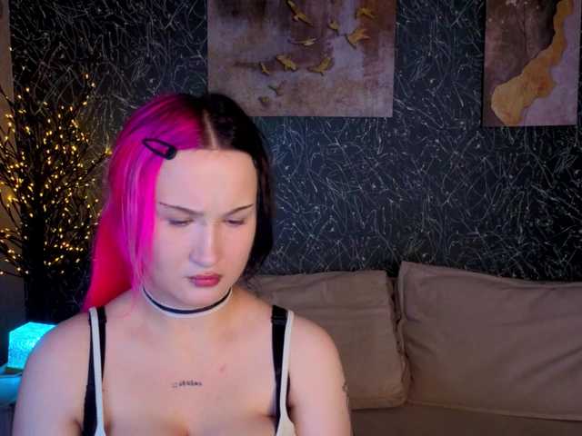 Ekimmj-age live cam on BongaCams