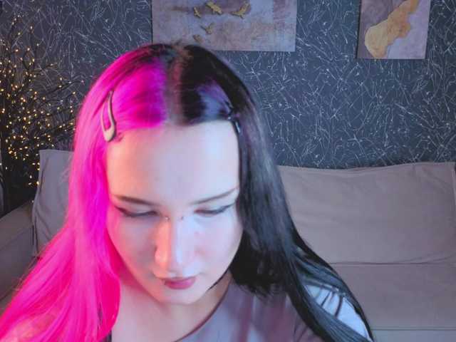 Ekimmj-age live cam on BongaCams
