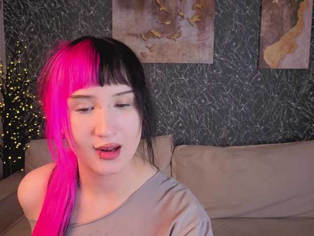 Ekimmj-age live cam on BongaCams