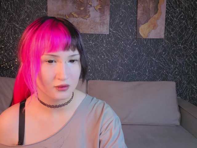 Ekimmj-age live cam on BongaCams